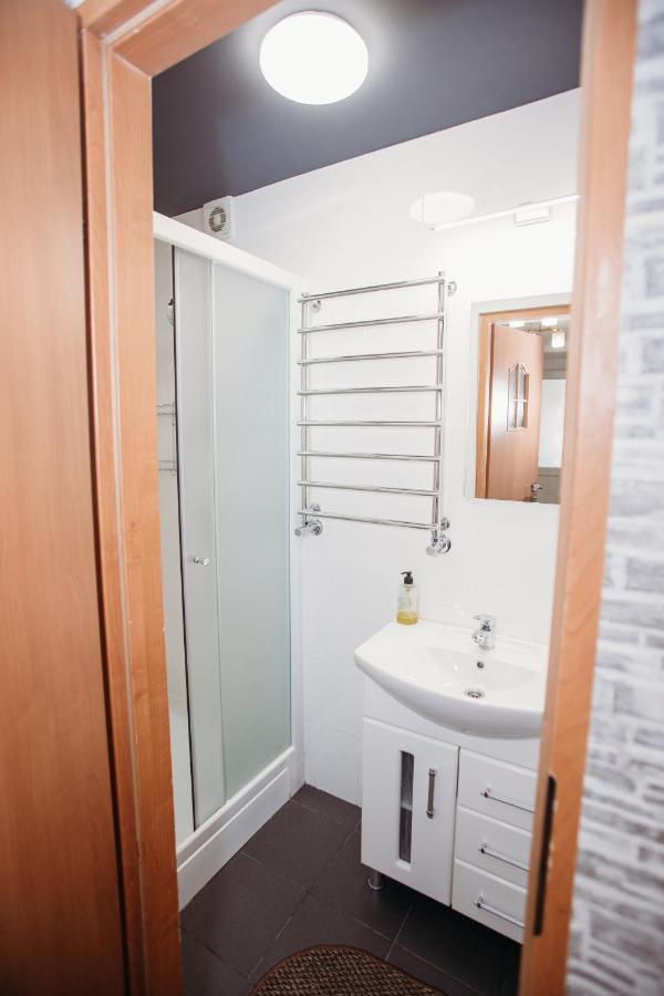 Апартаменти Для Великої Компанї В Центрі Міста Lviv Exteriör bild